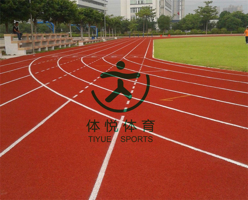 球場施工問題-為什么室外體育塑膠場地材料會出現(xiàn)脫膠的現(xiàn)象？